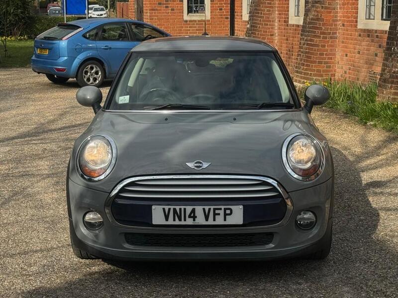 MINI HATCH