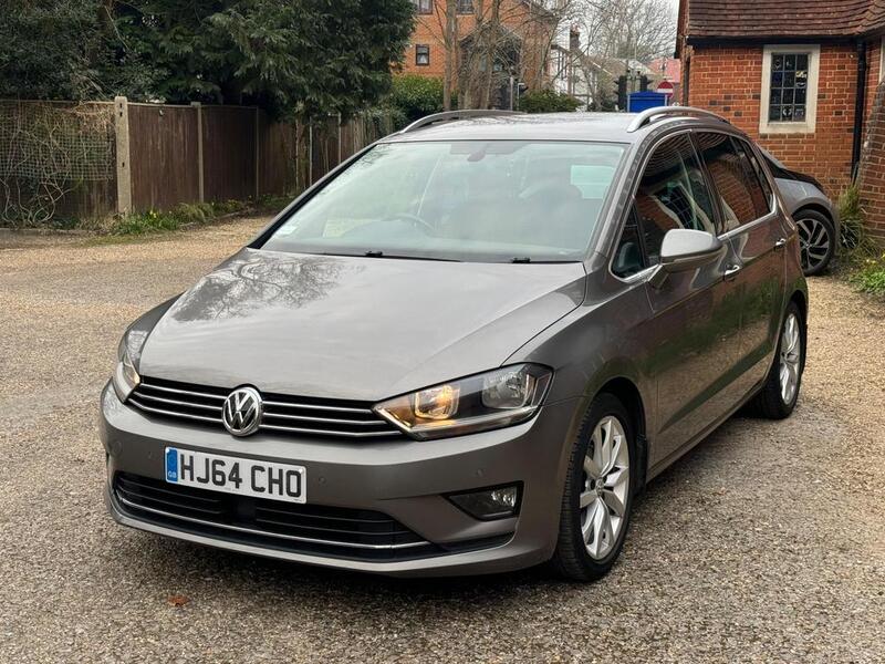 VOLKSWAGEN GOLF SV