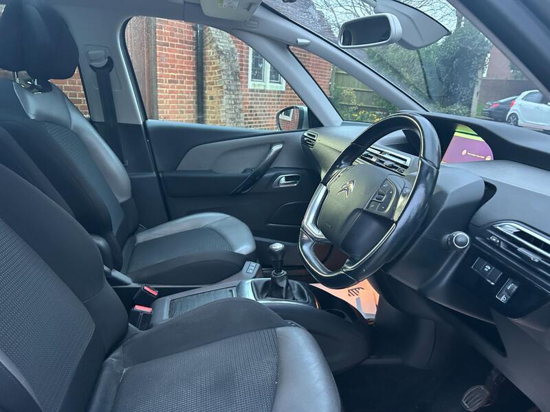 View CITROEN C4 PICASSO 1.6 BlueHDi Flair