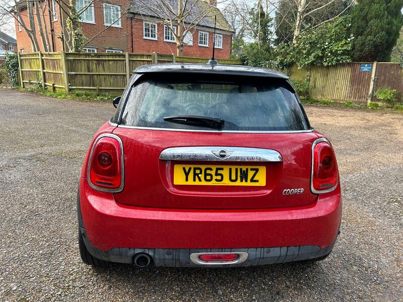 MINI HATCH