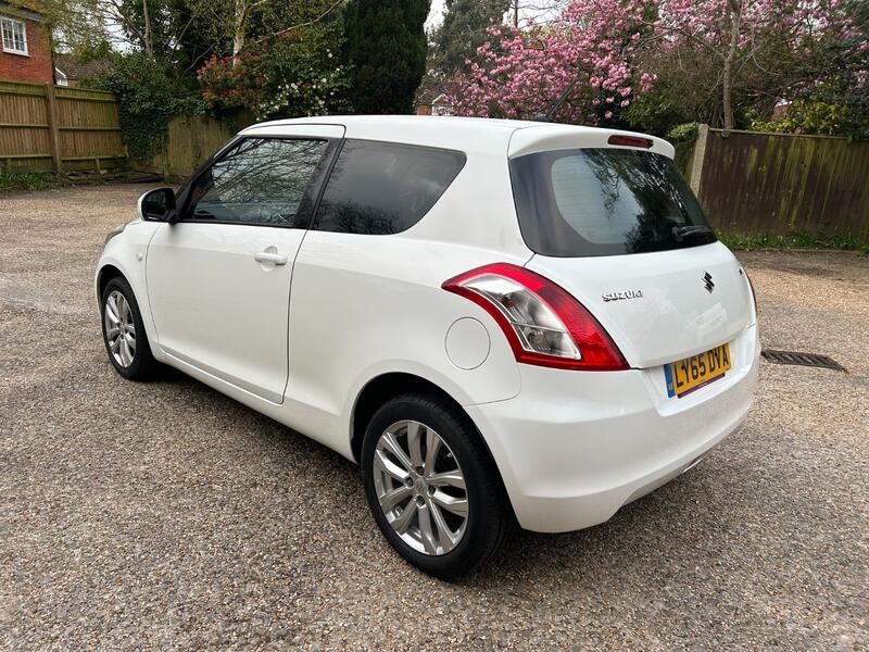 SUZUKI SWIFT