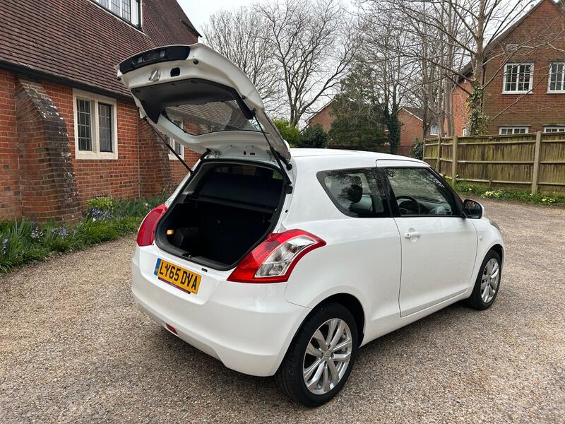SUZUKI SWIFT