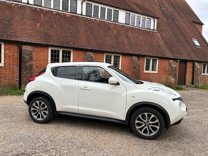 View NISSAN JUKE 1.5 dCi 8v Tekna