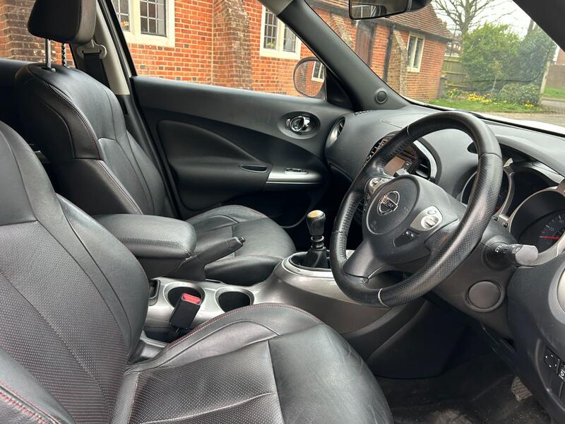 View NISSAN JUKE 1.5 dCi 8v Tekna