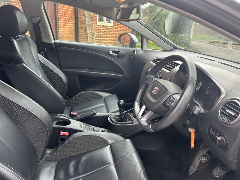 View SEAT LEON 2.0 TDI CR FR+