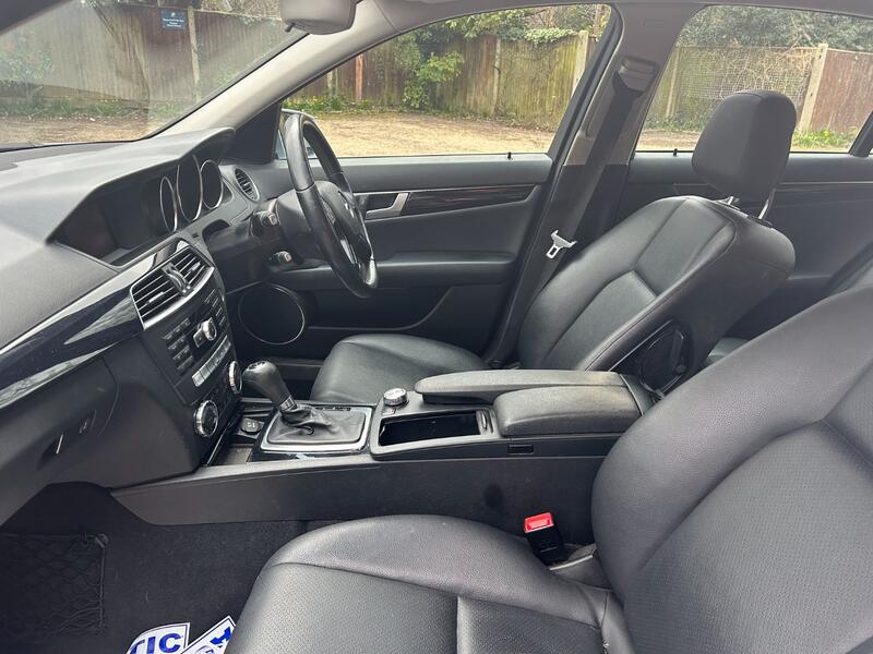 View MERCEDES-BENZ C CLASS 1.6 C180 BlueEfficiency Executive SE