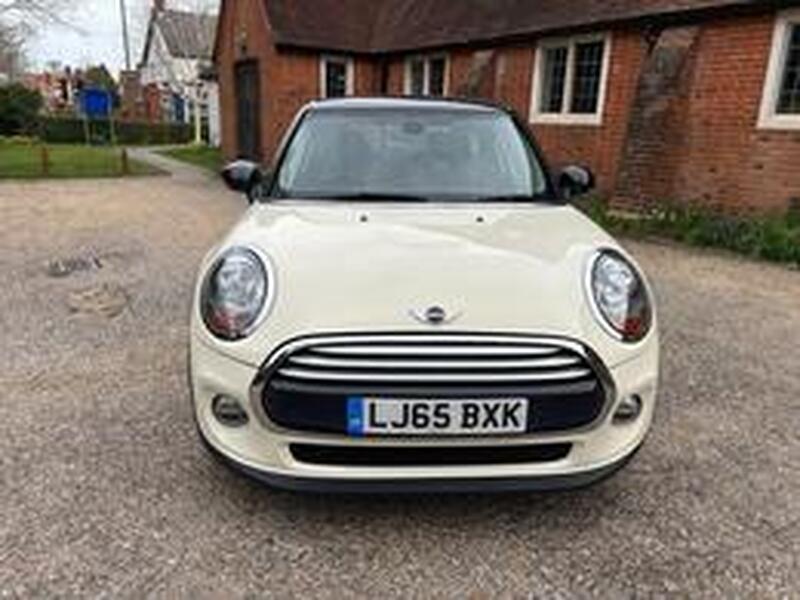 MINI HATCH