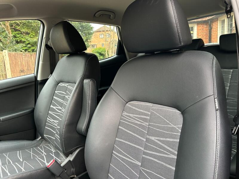 KIA VENGA