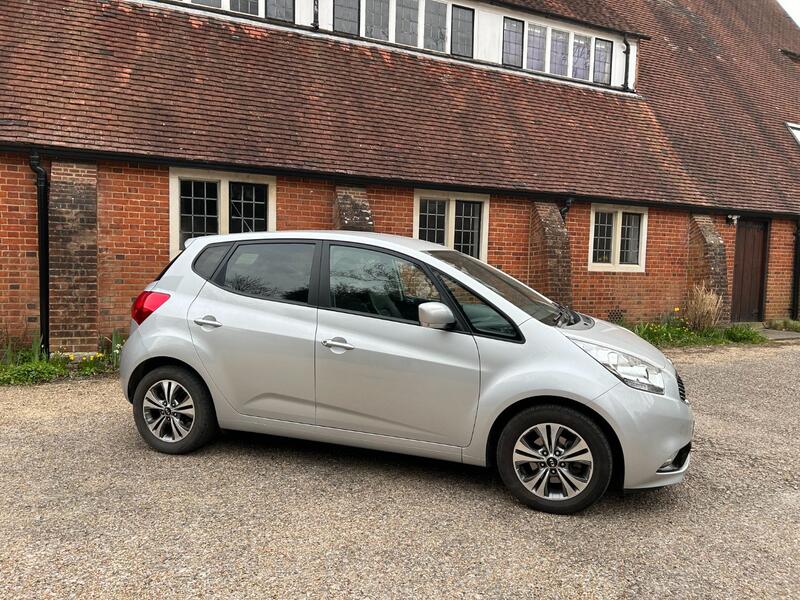 View KIA VENGA 1.6 3