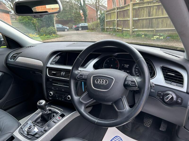View AUDI A4 2.0 TDI ultra SE Technik