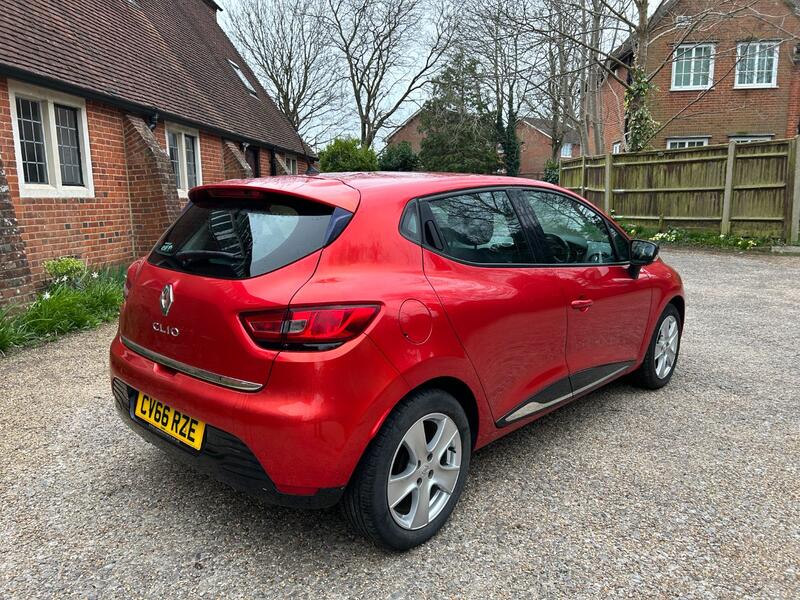 RENAULT CLIO