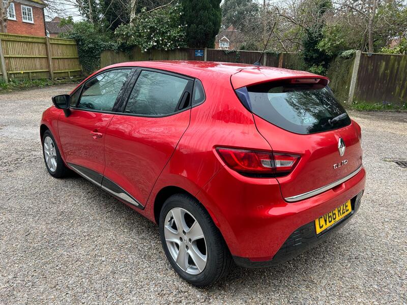 RENAULT CLIO