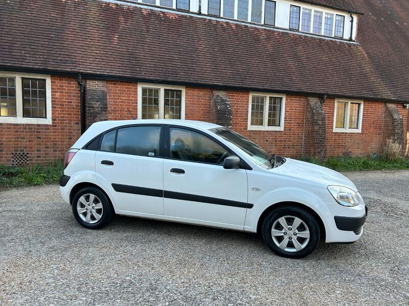 View KIA RIO 1.4