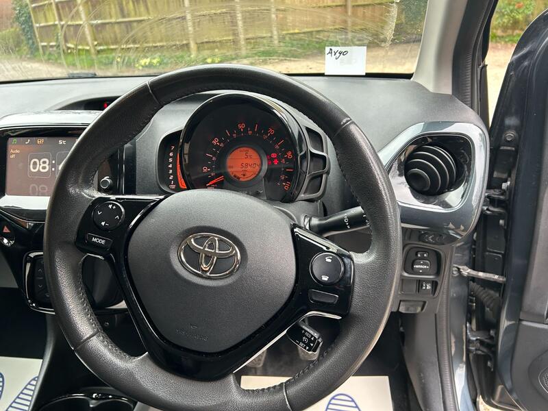 TOYOTA AYGO