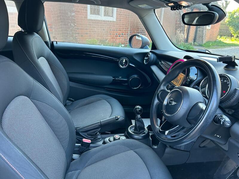 View MINI HATCH 1.2 One 3-Door Hatch