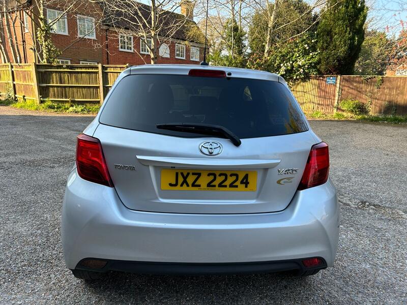 TOYOTA YARIS