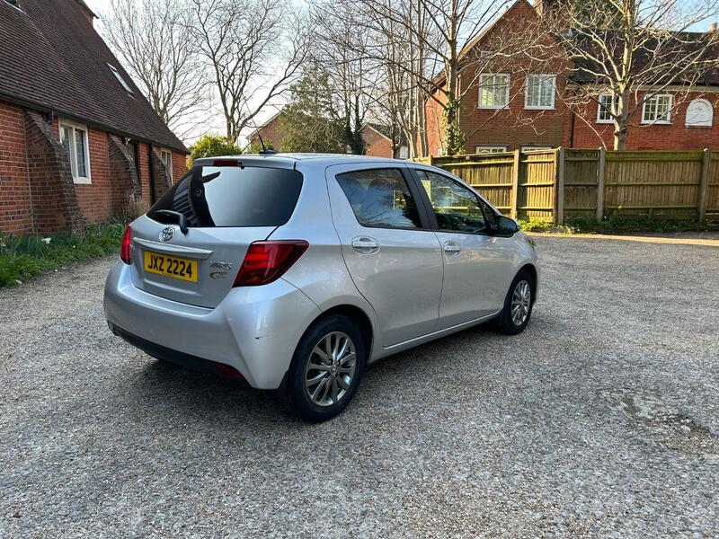 TOYOTA YARIS