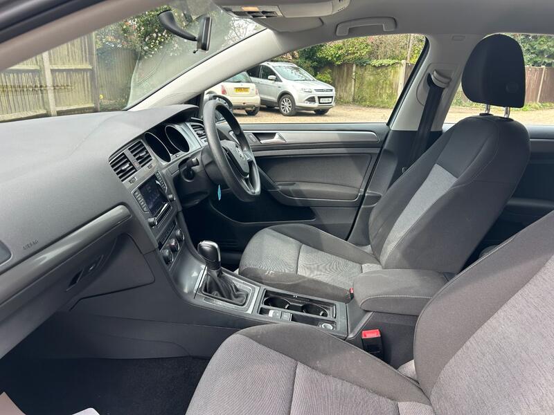 View VOLKSWAGEN GOLF 1.4 TSI BlueMotion Tech S