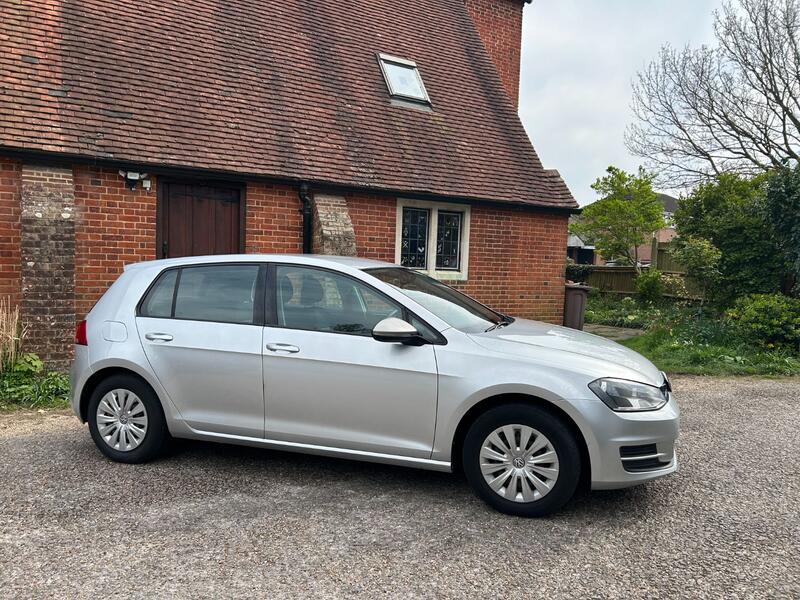 View VOLKSWAGEN GOLF 1.4 TSI BlueMotion Tech S
