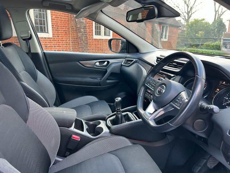 View NISSAN QASHQAI 1.5 dCi N-Connecta