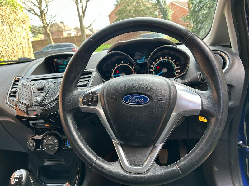 FORD FIESTA