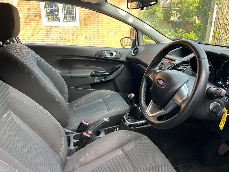 View FORD FIESTA 1.3 Zetec
