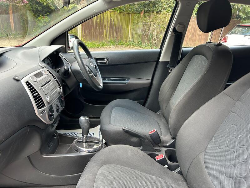 View HYUNDAI I20 1.4 Comfort Automatic