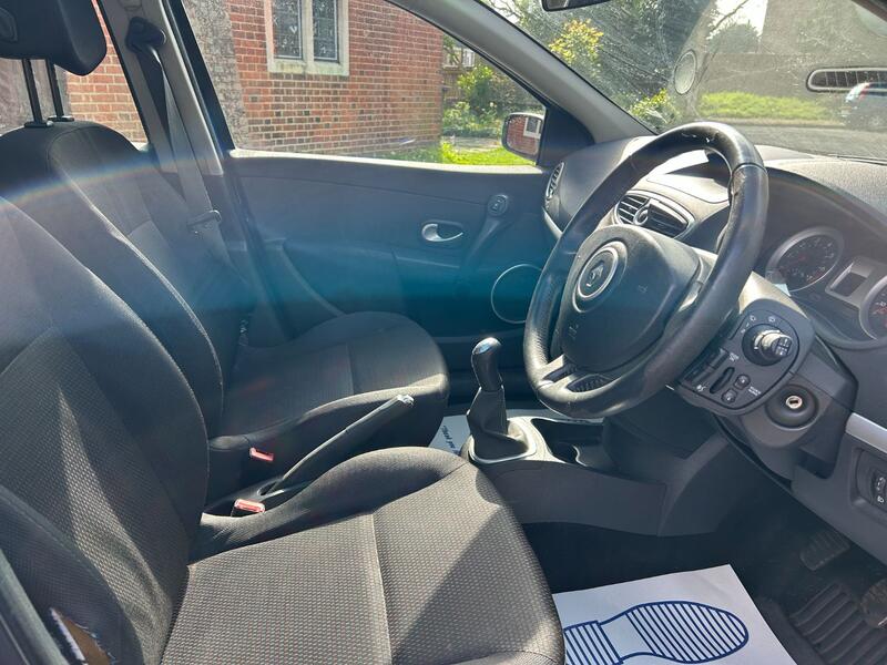 RENAULT CLIO