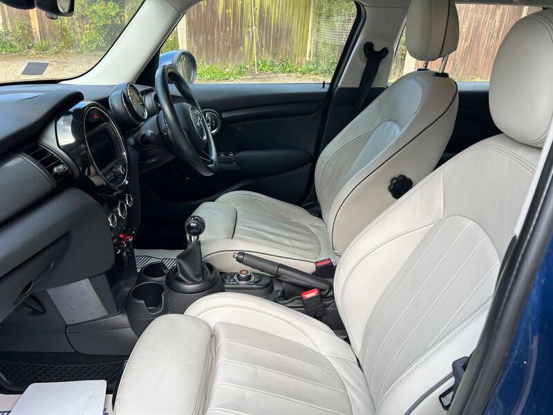 View MINI HATCH 1.5 5-Door Hatch Cooper
