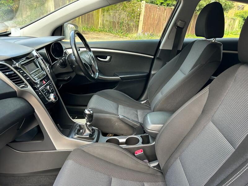 View HYUNDAI I30 1.6 CRDi Blue Drive Active