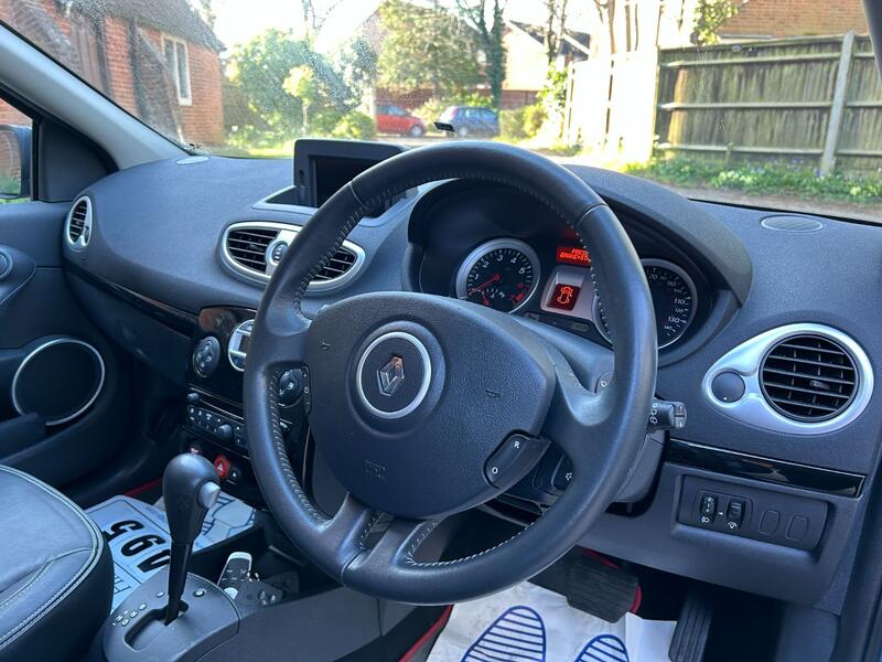 RENAULT CLIO