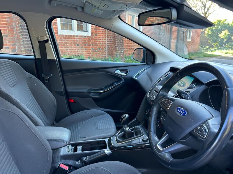 View FORD FOCUS 1.5 TDCi Titanium