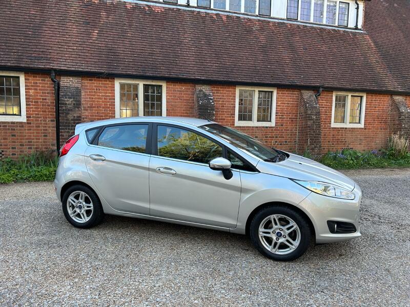 View FORD FIESTA 1.3 Zetec