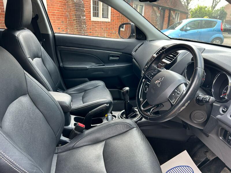 View MITSUBISHI ASX 1.6 ZC-M
