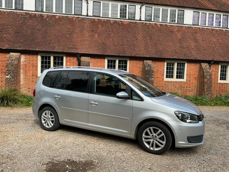 View VOLKSWAGEN TOURAN 1.6 TDI SE 7 Seat
