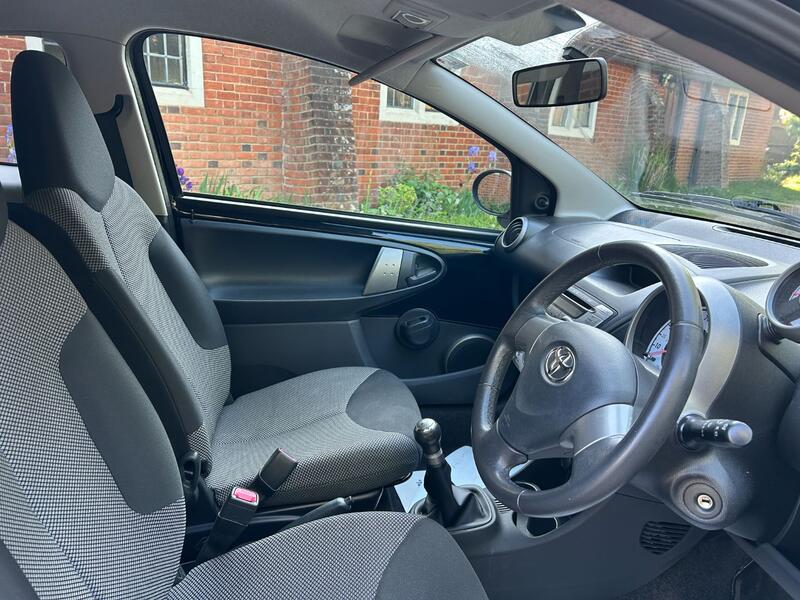 View TOYOTA AYGO 1.0 VVT-i Mode