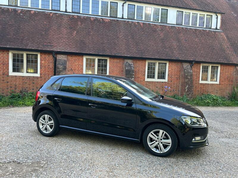View VOLKSWAGEN POLO 1.0 beats
