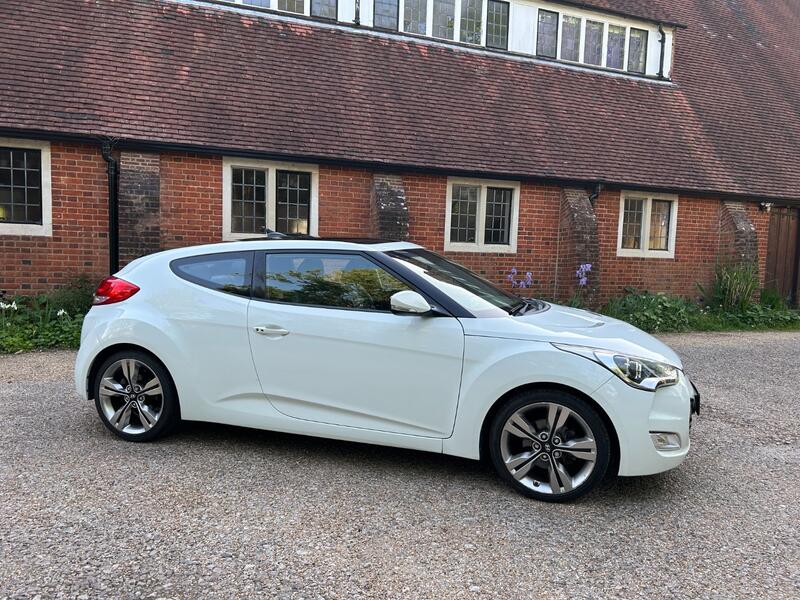 View HYUNDAI VELOSTER 1.6 GDi Sport
