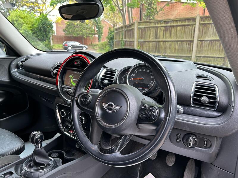 MINI CLUBMAN