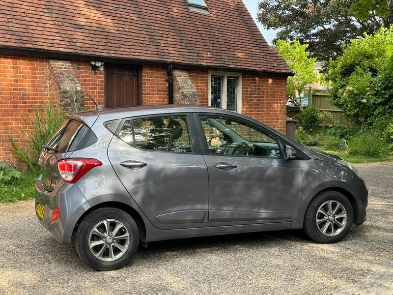 HYUNDAI I10