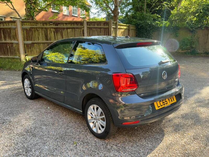 VOLKSWAGEN POLO