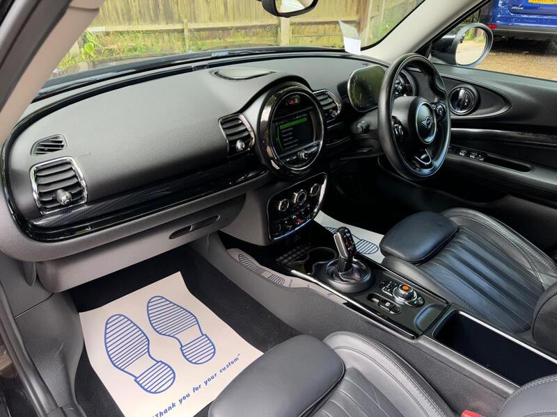 MINI CLUBMAN