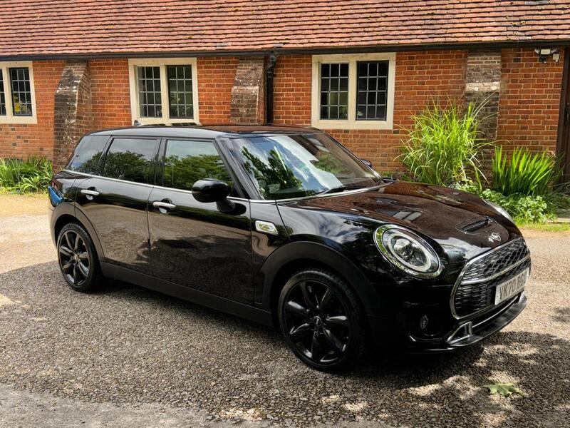 View MINI CLUBMAN 2.0 Clubman Cooper S Exclusive