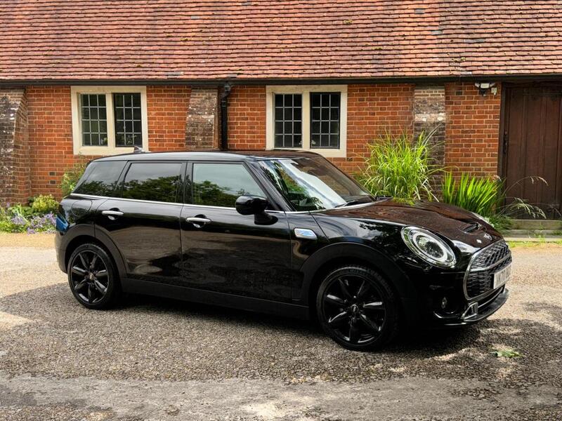 View MINI CLUBMAN 2.0 Clubman Cooper S Exclusive