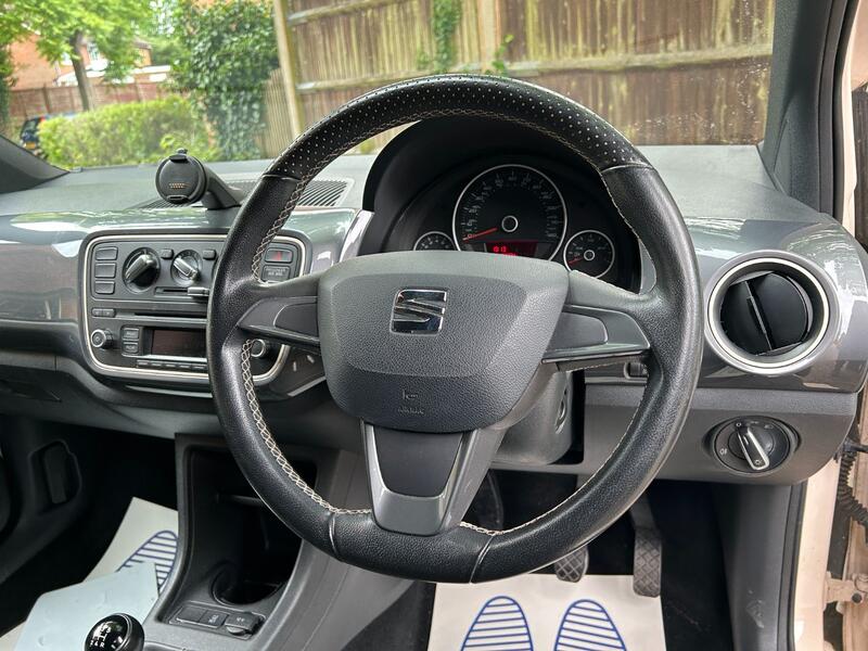 SEAT MII