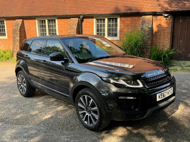 View LAND ROVER RANGE ROVER EVOQUE 2.0 TD4 SE Tech