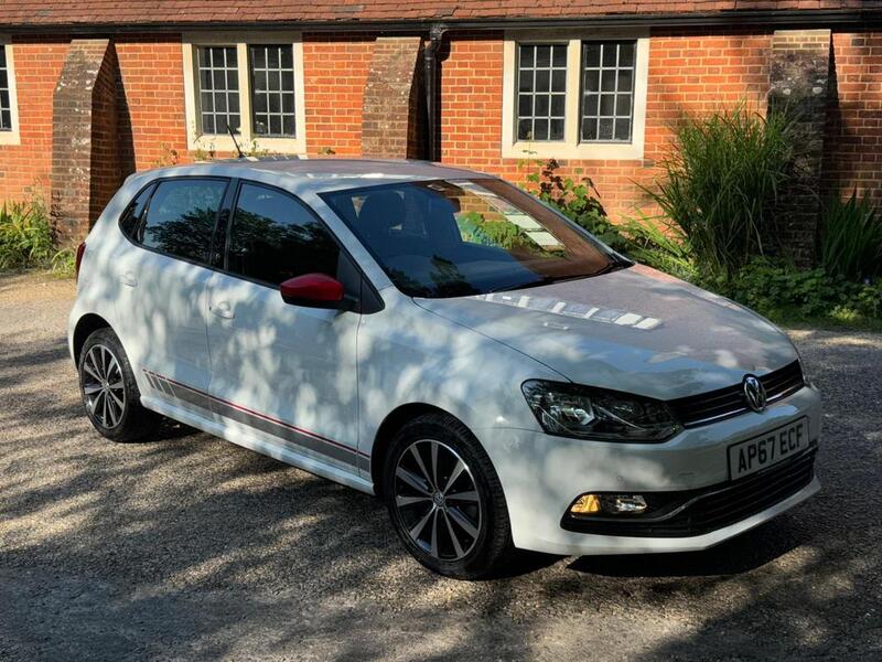 View VOLKSWAGEN POLO 1.0 beats