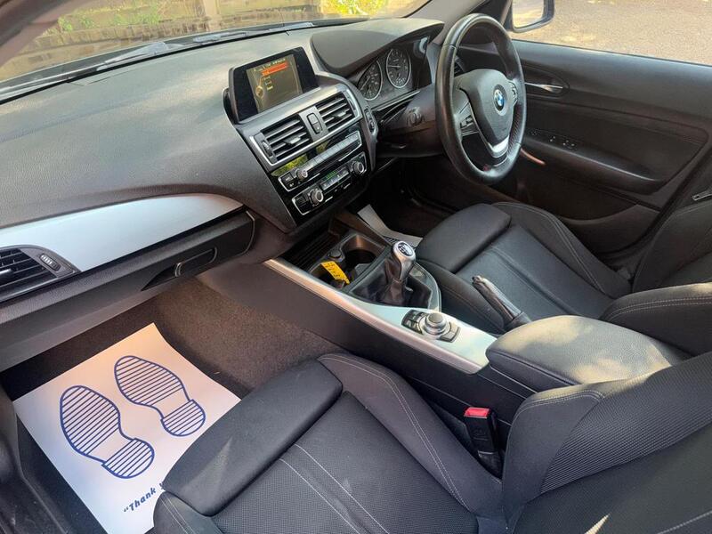 BMW 1 SERIES