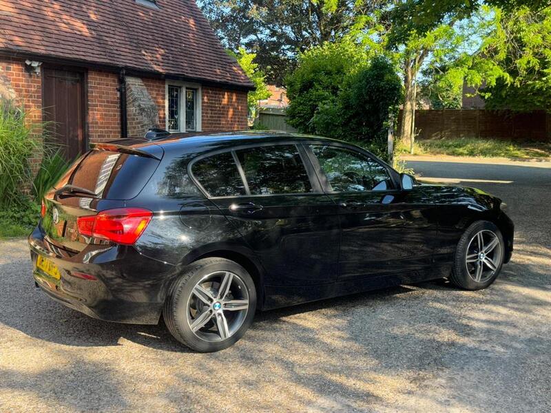 BMW 1 SERIES