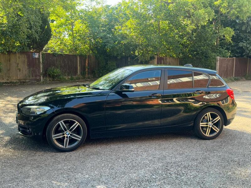 BMW 1 SERIES